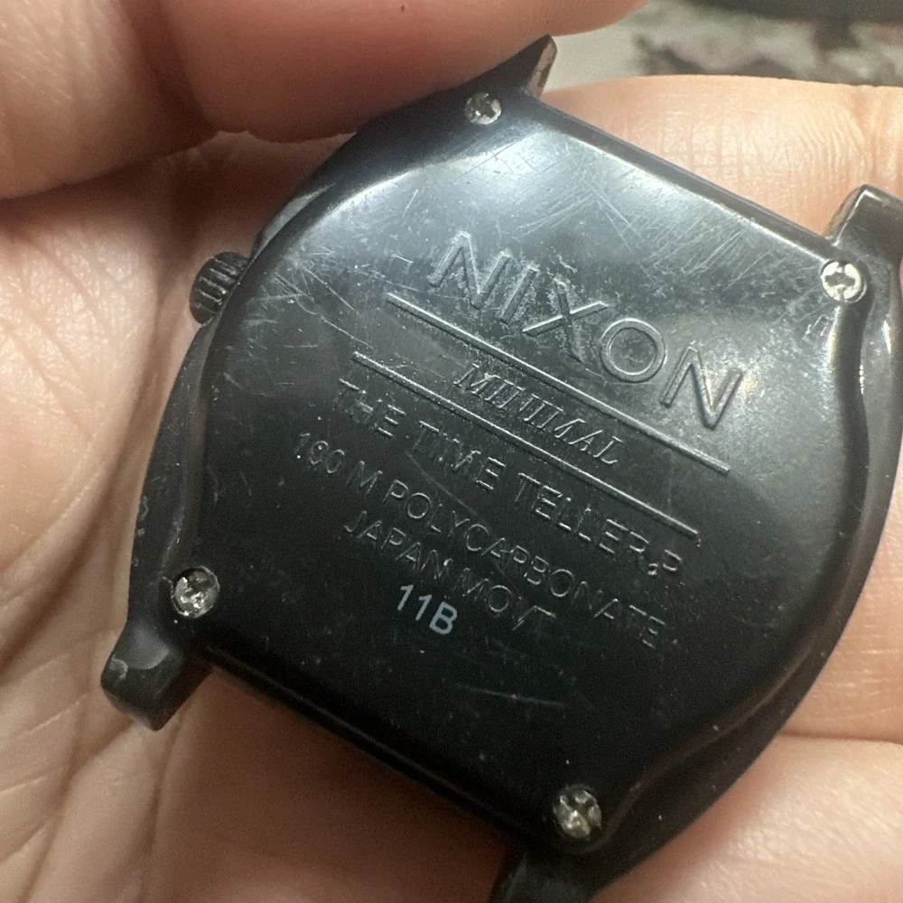 Nixon new battery
